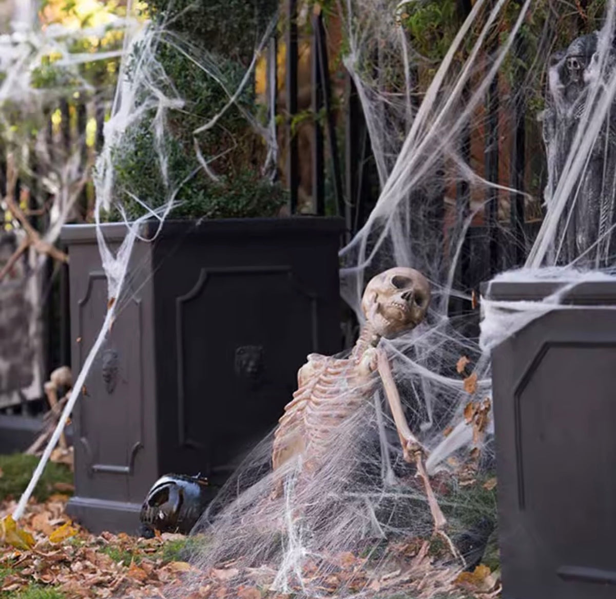 Stretchy Spider Web with Spiders – Halloween Cobweb Decoration (5 Colors)