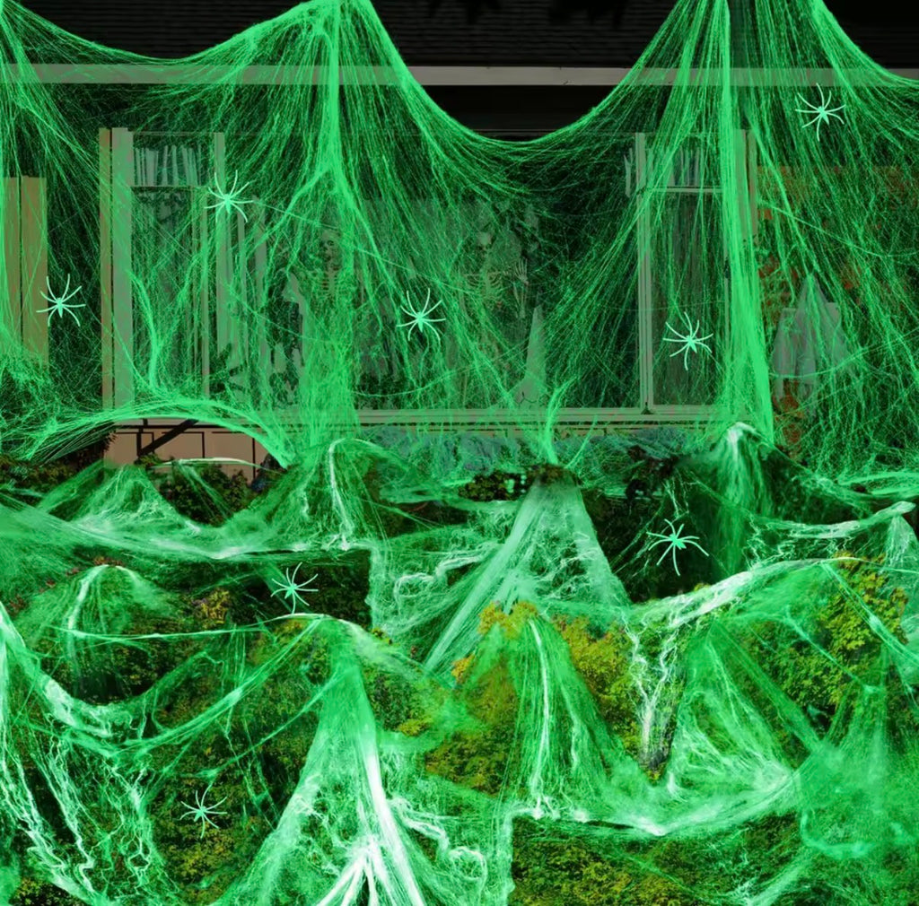 Glow in the Dark Stretch Spider Web with Spiders – Halloween Indoor & Outdoor Decor